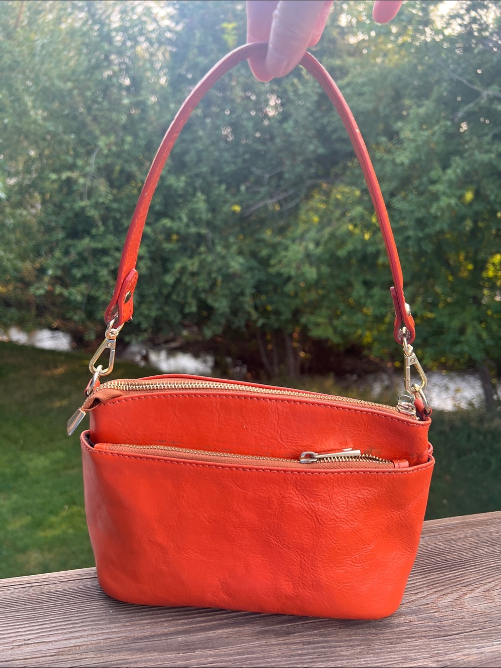Divine Firenze  leather  shoulder bag